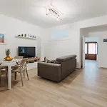 Апартаменты House Island Ortigia *