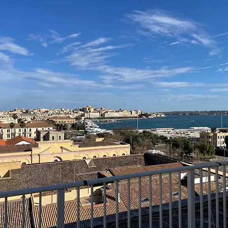 House Island Ortigia * سيراكوزا
