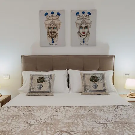 House Island Ortigia *