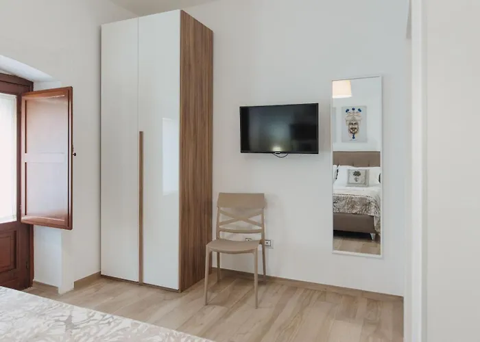 House Island Ortigia 公寓 *